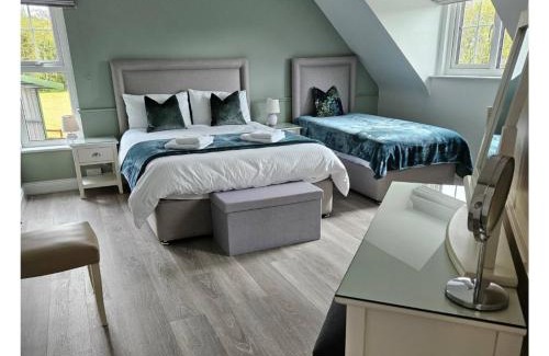 Donegal House | Donegal Town, Revlin Shore and Bank Walk