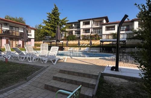 Osenovo Apartment | Donevi Studios