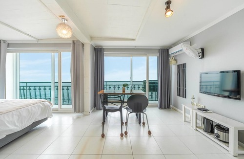 Donghae House | Donghae Donghaeleulkeulida Pension