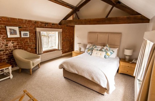 Bothamsall Hotel | Donington Park Farmhouse Hotel