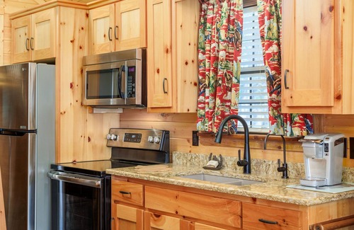 Hays County House | Donkey-Inspired Charming Hideaway for Two, Minutes from Breweries