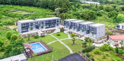 Seogwipo City House | Donnaeko Pension