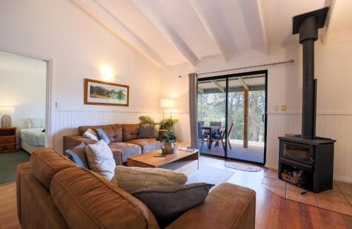 Peerabeelup Cabin | Donnelly Lakes