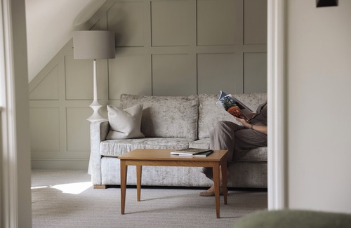 Newbury Hotel | Donnington & Co.