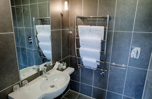 Newbury House | Donnington Grove Country Club