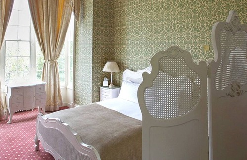 Newbury House | Donnington Grove Country Club