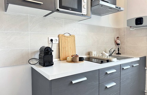 Grand Clement Apartment | Donut Suite