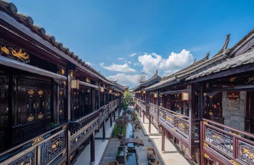 Dayan Old Town Hotel | Doof Resort Hotel