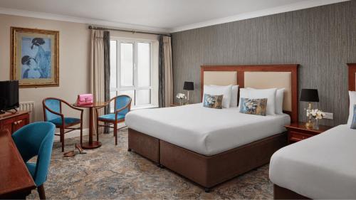 Waterford Hotel | Dooley's Hotel
