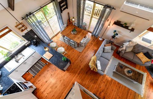 Beechmont House | Doomben Ridge Farm House