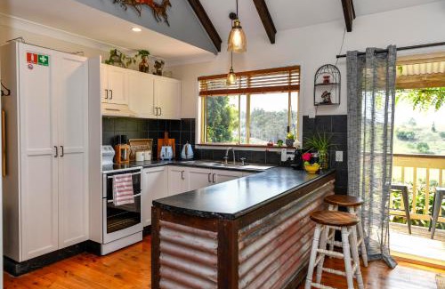 Beechmont House | Doomben Ridge Farm House