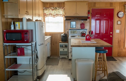 Luxemburg Cottage | Door County, Green Bay waterfront Cottage. Fantastic Sunsets