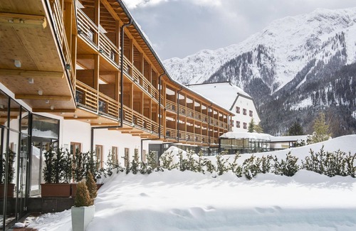 Pertisau House | Doppelzimmer Comfort Bergseite Inkl. HP Flex Früh - Travel Charme Fürstenhaus am Achensee