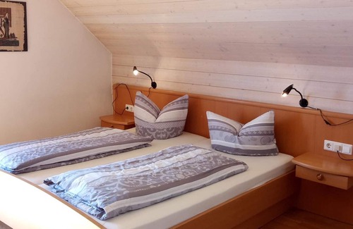 Amtzell Apartment | Doppelzimmer 2 - Gasthof Grüner Baum "kongo"
