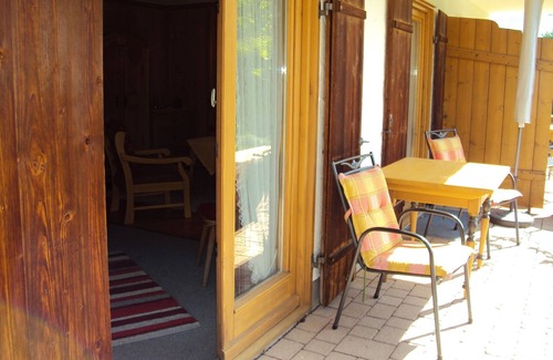 Egern Apartment | Doppelzimmer 35 qm Süd Parterre - Gästehaus Fischer