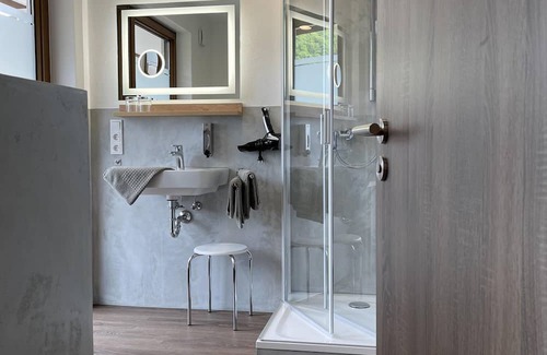 Traben-Trarbach Cottage | Doppelzimmer 8 - Gäste- und Weinhaus Haus Schatzgarten