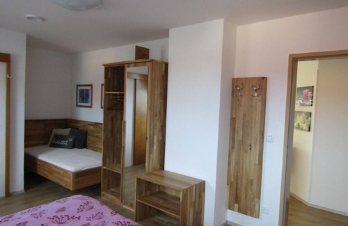 Bad Radkersburg Other | Doppelzimmer, Dusche, WC, Nichtraucher - Urlaub am Bauernhof, Cziglar-benko