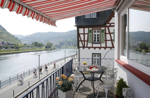Cochem House | Doppelzimmer DU/WC Moselblick - Hotel Karl Noss
