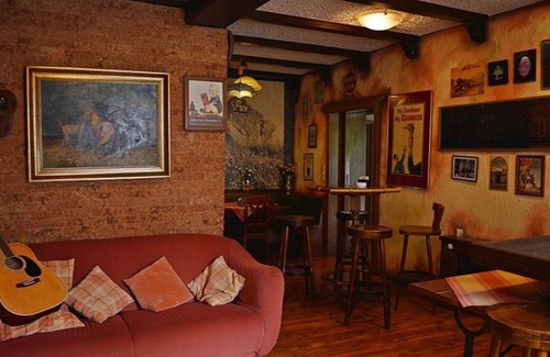 Schillingen Bed & Breakfast | Doppelzimmer, Dusche Oder Bad, WC, 1 Schlafraum - Gasthaus-pension-metzgerei Maßem