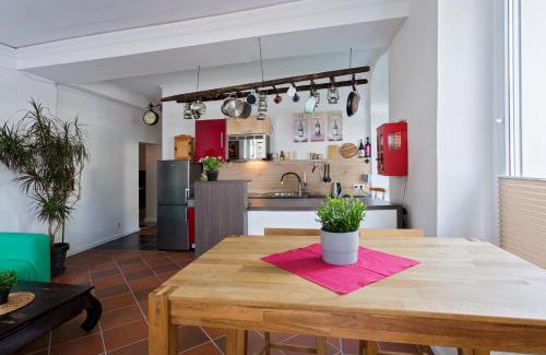 Sonnenberg House | Doppelzimmer II Gästezimmer in Unterkunft mit Gemeinschaftsbad und Gemeinschaftsküche Chemnitz