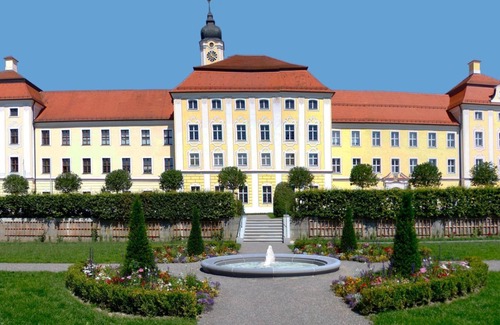 Roggenburg Apartment | Doppelzimmer mit Dusche und WC