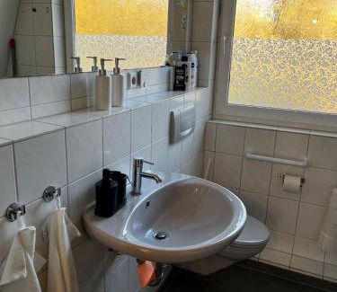 Henstedt-Ulzburg Apartment | Doppelzimmer nahe Hamburg Airport and City