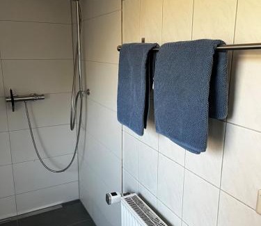 Henstedt-Ulzburg Apartment | Doppelzimmer nahe Hamburg Airport and City