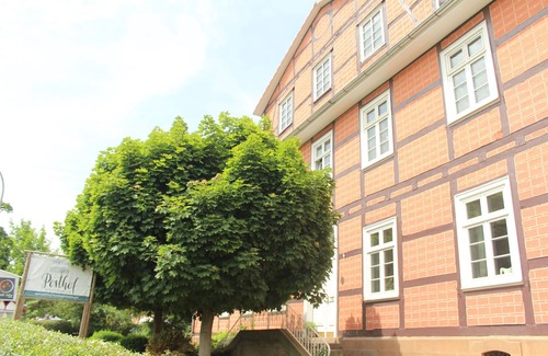 Borken Apartment | Doppelzimmer Schwalmpforte Inklusive Schlafcouch mit Gemeinschaftsbadezimmer, Max. 3 Personen