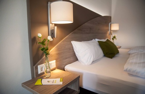 Schwabbach Bed & Breakfast | Doppelzimmer - Wein & Bett Weihbrecht