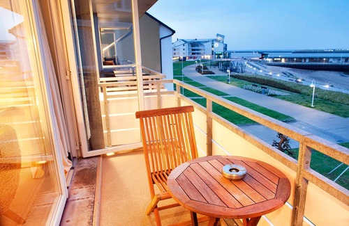 Helgoland House | Doppelzimmer zur Seeseite mit Balkon/terrasse - Hotel Rickmers Insulaner