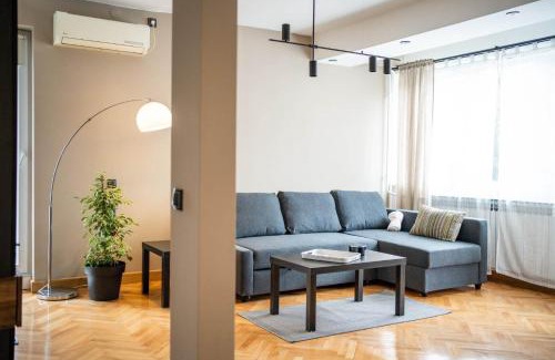 Bor Apartment | Dora
