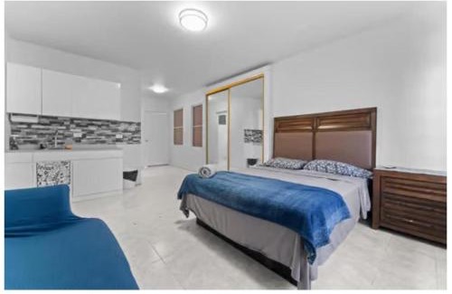 Dorado del Mar Apartment | Dorado Costa De Oro Beach 2 Bedroom Oceanfront by Rentalspr