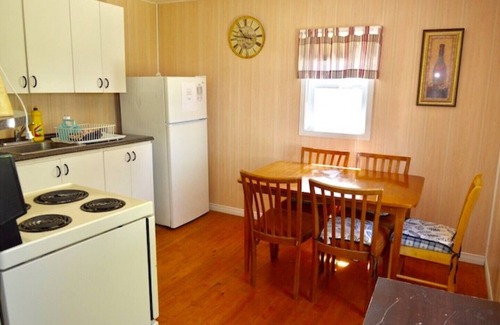 Iroquois Cottage | Doran Bay Resort - Iroquois - Cottage - 1