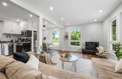 Gormley Other | Doran Farm 4 Bedroom Modern house, Wedding Venue!