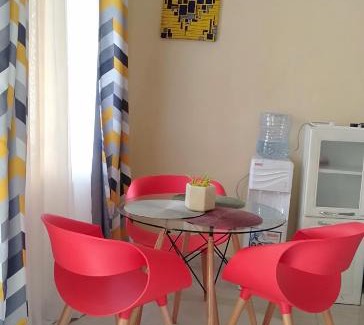 Kericho Apartment | Doras Home Kericho Town cosy 2BR fully furnished WiFi Netflix YT