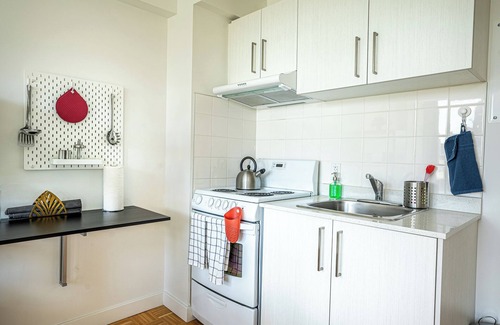 Shaughnessy Village Apartment | Dorchester Cosy Studio