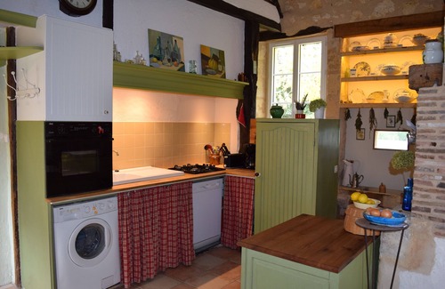 Saint-Medard-de-Mussidan House | Dordogne holiday home with 12m x 6m heated pool in a beautiful setting