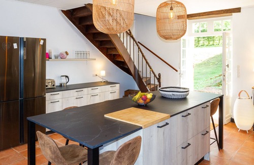 Cales House | DordogneView Maison de maître facing the Dordogne river