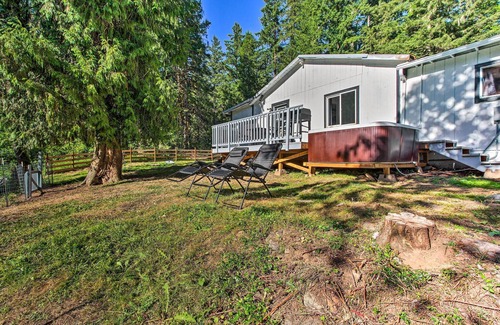 Dorena House | Dorena Home w/Hot Tub & Game Room!