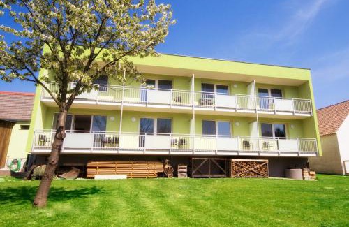 Weppersdorf Hotel | Dorfgasthof Berlakovich