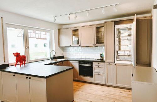 Gebsattel Apartment | Dorfplatz Suite mit Weitblick, ganz neu und unfassbar gemütlich 10 min von Rothenburg ob der Tauber