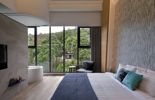 Yuchi Bed & Breakfast | Doris Home