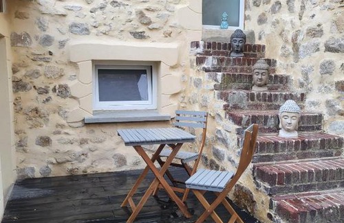 Chezy-en-Orxois Hotel | Dormir dans un ancien pigeonnier avec jacuzzi