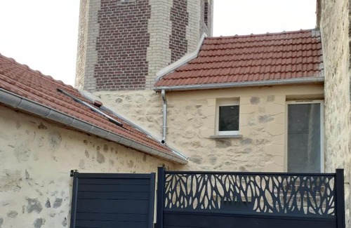 Chezy-en-Orxois Hotel | Dormir dans un ancien pigeonnier avec jacuzzi