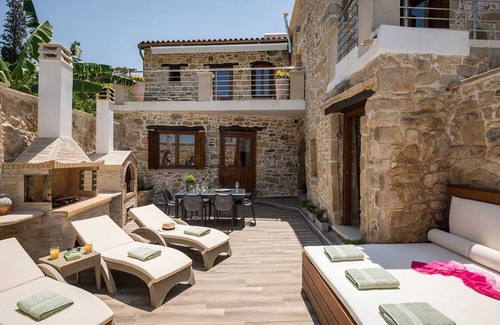 Drapanias Villa | Doro Gold Villa︱Tasteful Stone Villa with Luxury Hot Tub and Pool