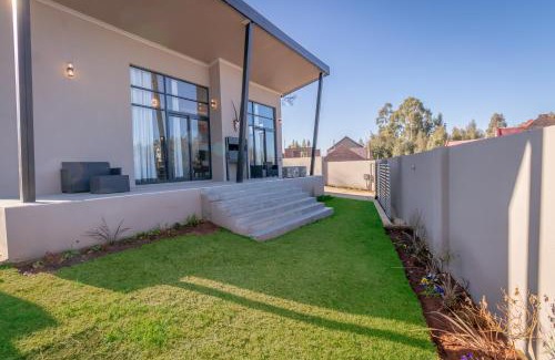 Dullstroom Villa | Dorpshuis