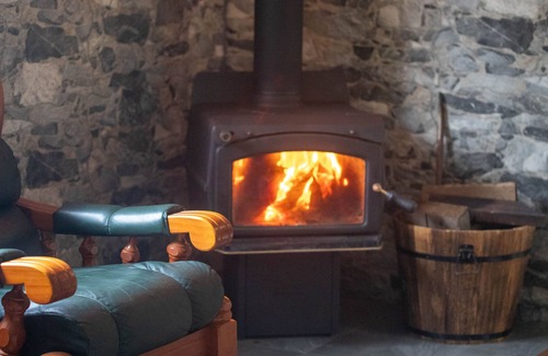 Deer Vale House | Dorrigo Bush Pepper Retreat - Twin 2 outdoor baths under the stars & Massage