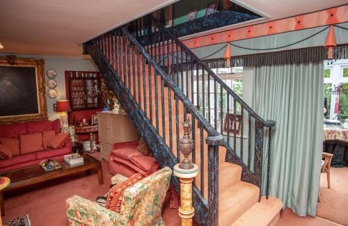 Eaton Mascott House | Dorrington Court