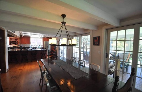 East Dorset House | Dorset/Battenkill River Retreat: ~12 mins to Manchester, Dorset, Bromley