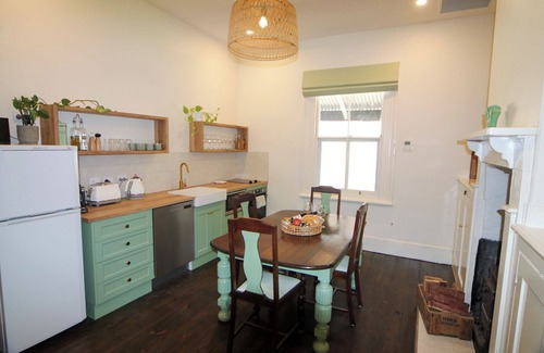 Oakbank Cottage | Dorset Cottage Oakbank, in the heart of the Adelaide Hills wine region.